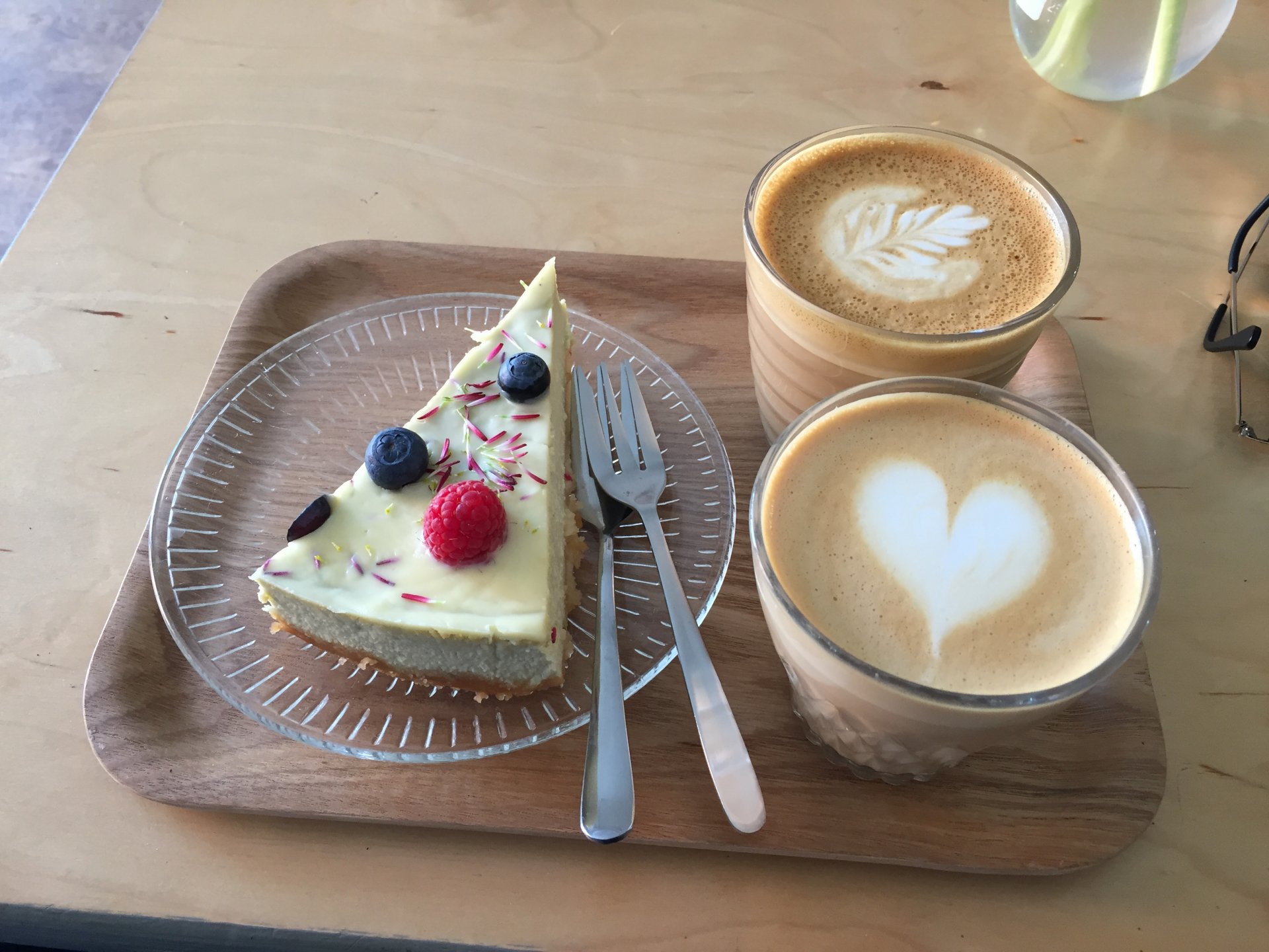 Kaffe+Kuchen Landschaft.JPG