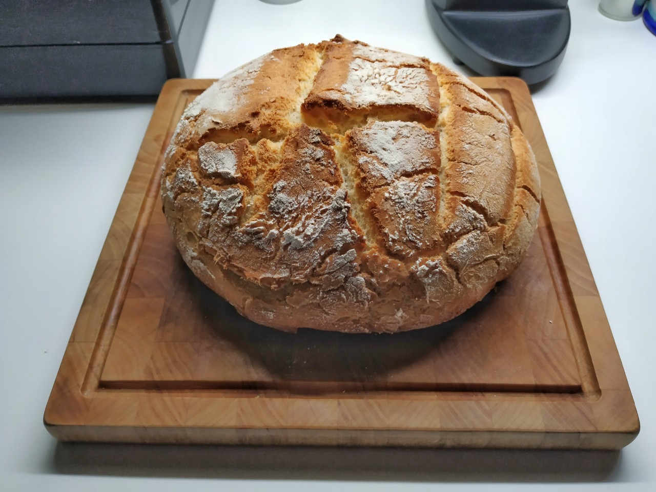 Mein erstes Brot.jpg